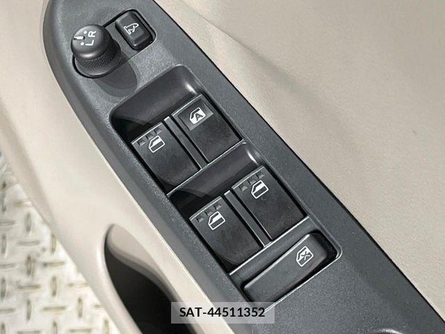 Daihatsu MIRA ES 2012-03 6245857-5