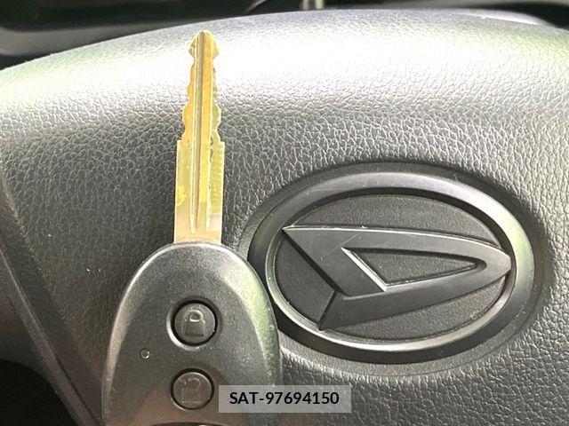 Daihatsu MIRA ES 2019-04 6676964-6