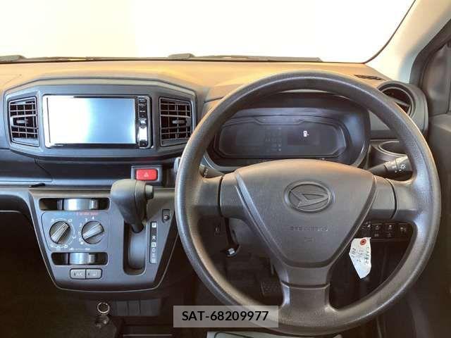 Daihatsu MIRA ES 2017-06 6995825-17