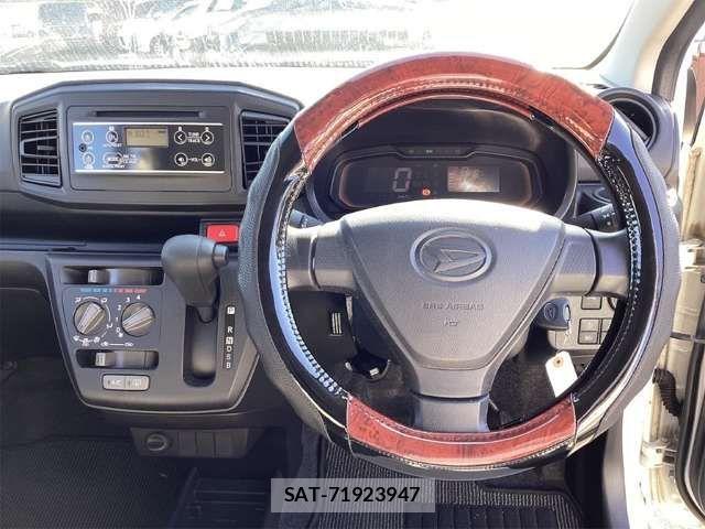 Daihatsu MIRA ES 2017-08 6995792-5