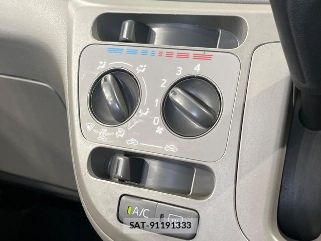 Daihatsu MIRA ES 2013-05 6995841-4
