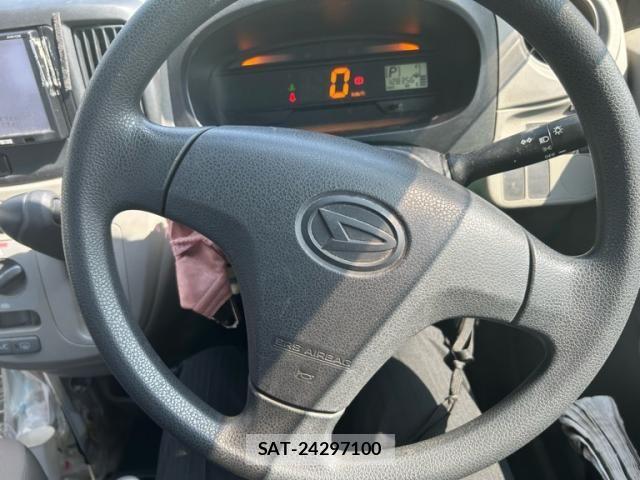 Daihatsu MIRA ES 2013-06 6995885-12