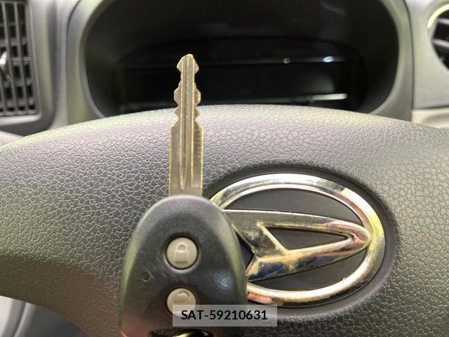 Daihatsu MIRA ES 2012-09 7020937-5