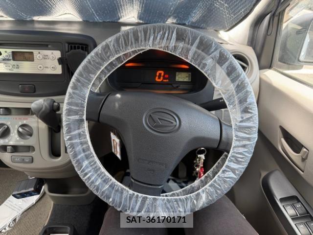 Daihatsu MIRA ES 2011-12 7272371-17