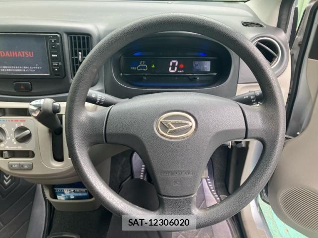 Daihatsu MIRA ES 2013-08 7358801-8