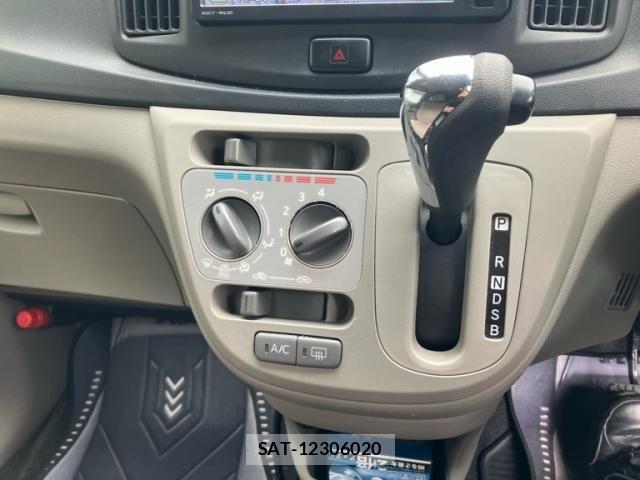 Daihatsu MIRA ES 2013-08 7358801-11