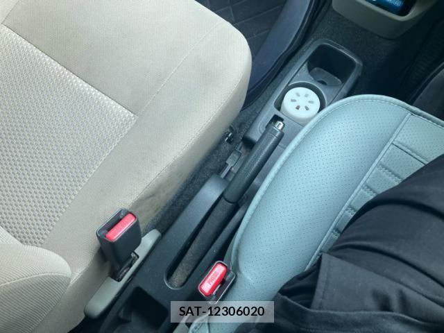 Daihatsu MIRA ES 2013-08 7358801-14