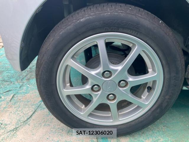 Daihatsu MIRA ES 2013-08 7358801-2