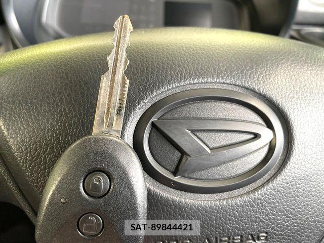 Daihatsu MIRA ES 2021-05 7562444-5