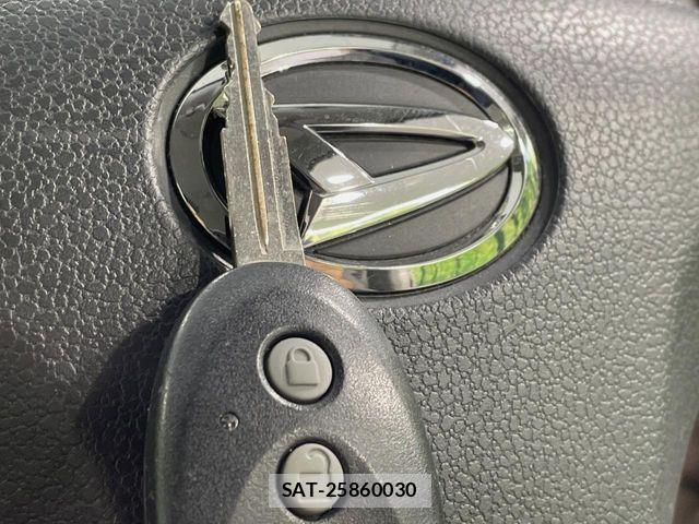 Daihatsu MIRA ES 2015-06 7618213-4