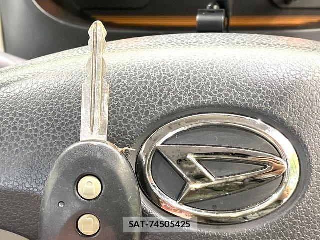 Daihatsu MIRA ES 2013-05 7618206-6