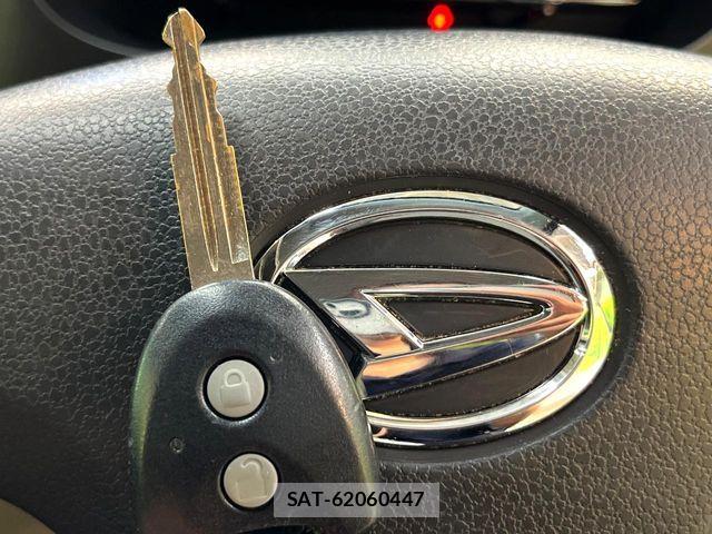 Daihatsu MIRA ES 2017-06 7962659-5
