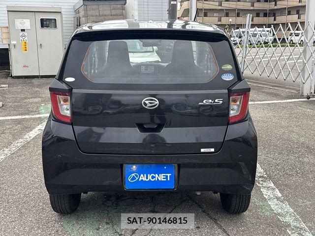 Daihatsu MIRA ES 2017-06 8100502-5