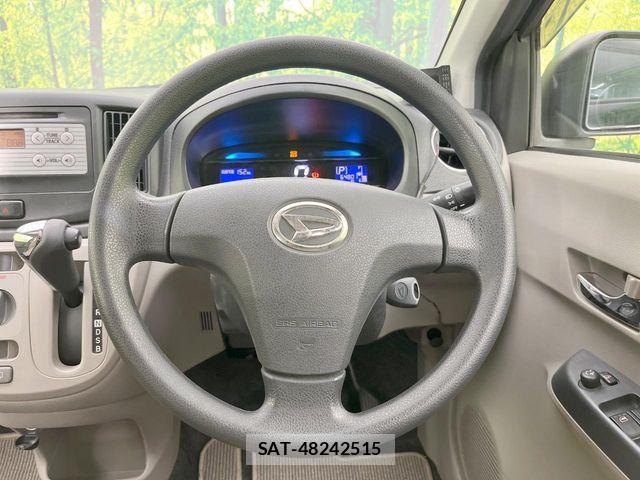 Daihatsu MIRA ES 2011-12 8336836-10