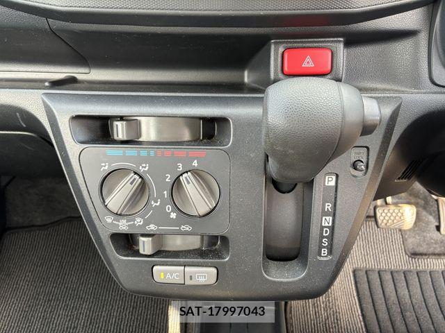 Daihatsu MIRA ES 2017-10 8355002-17