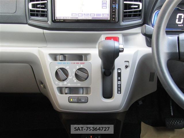 Daihatsu MIRA ES 2018-04 8457926-12