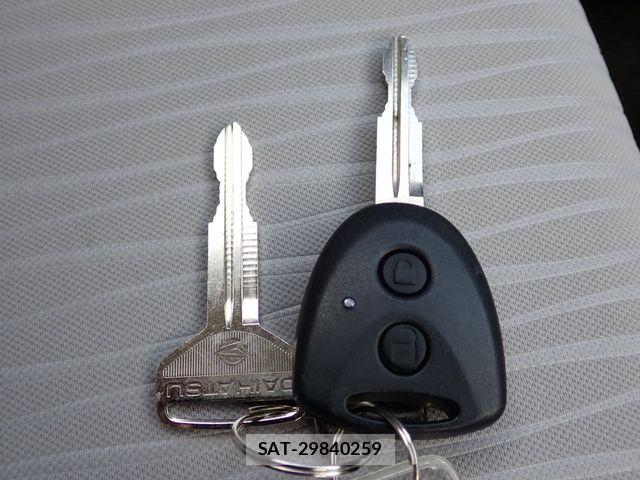 Daihatsu MIRA ES 2023-05 8830417-17