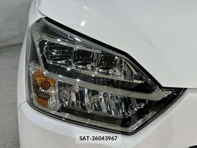 Daihatsu MIRA ES 2018-08 8830422-22