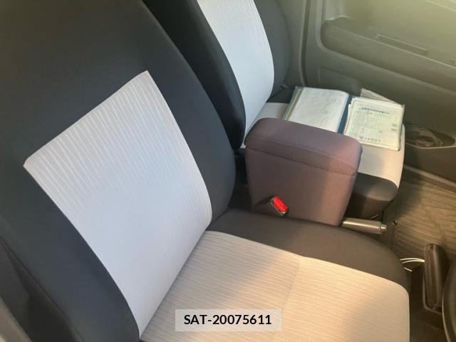 Daihatsu MIRA ES 2019-04 8883945-15