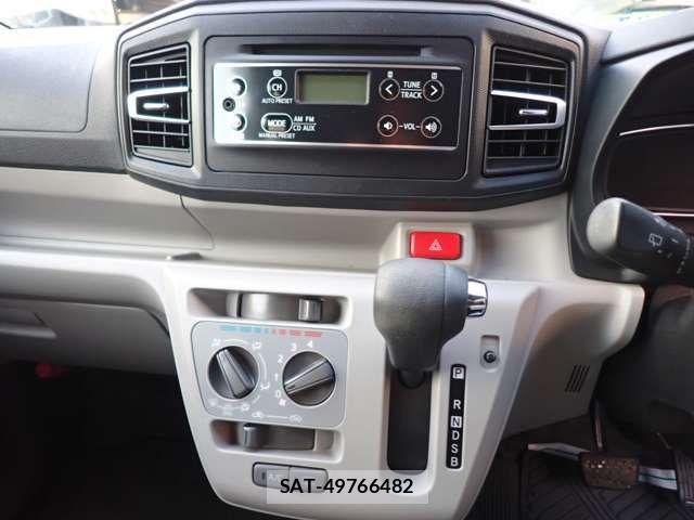 Daihatsu MIRA ES 2017-06 3379877-10