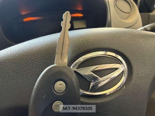 Daihatsu MIRA ES 2013-10 7221988-8
