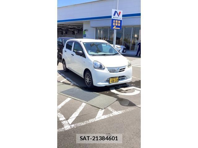 Daihatsu MIRA ES 2013-08 7618241-0