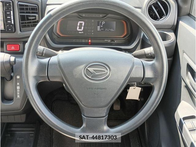 Daihatsu MIRA ES 2017-08 8208796-8
