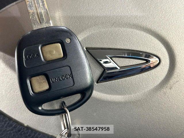 Daihatsu MIRA 2005-03 5872581-5