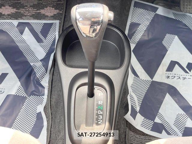 Daihatsu MIRA 2005-03 6013364-19
