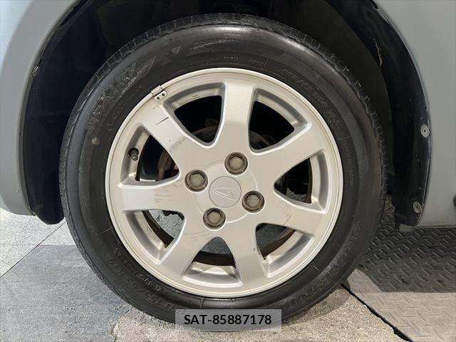 Daihatsu MIRA 2007-05 7222009-28