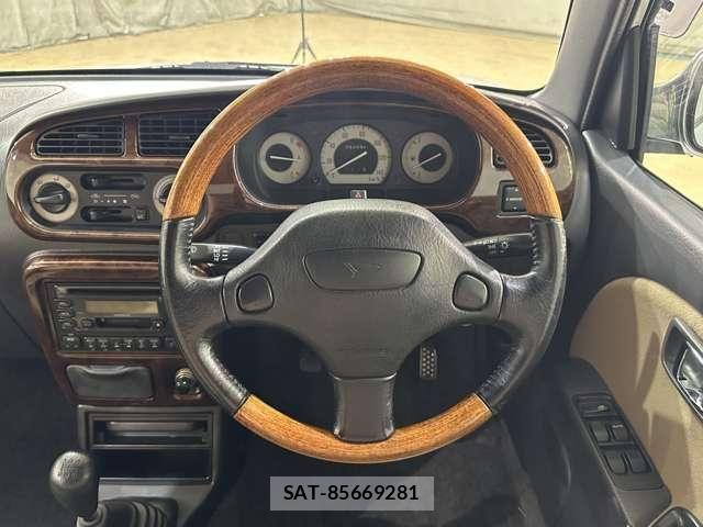 Daihatsu MIRA 2000-01 7980078-9