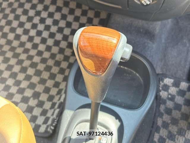 Daihatsu MIRA 2006-06 8562746-7