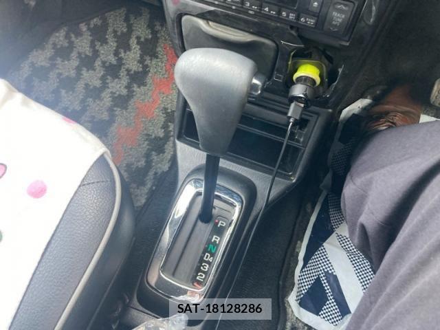 Daihatsu MIRA 2003-09 8849928-18