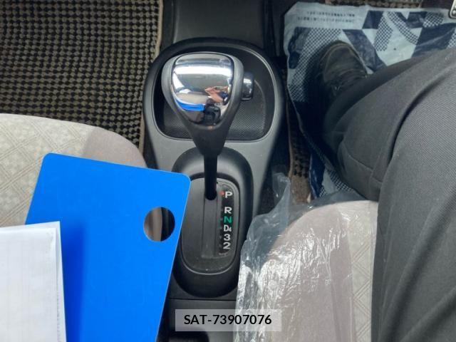 Daihatsu MIRA 2005-03 8796728-19