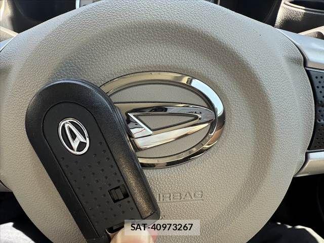 Daihatsu MIRA 2022-08 7020946-21