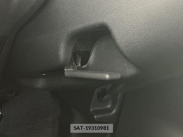 Daihatsu MIRA 2019-02 7501647-17