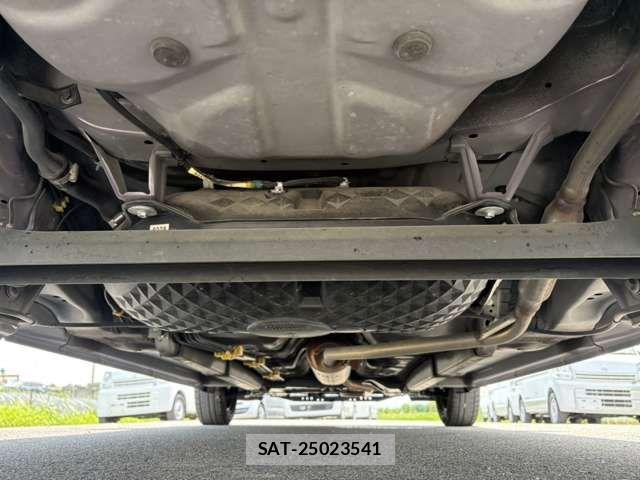 Daihatsu MIRA 2018-10 8315546-15