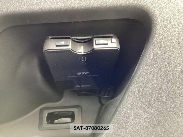 Mitsubishi MIRAGE 2017-03 6676980-4