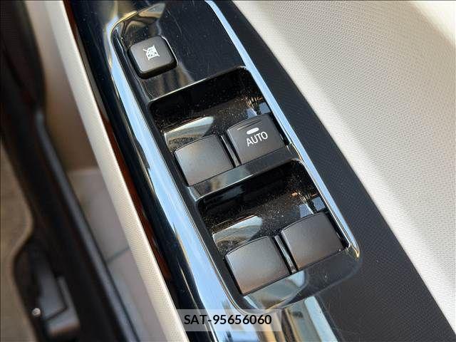 Mitsubishi MIRAGE 2019-06 6752441-28