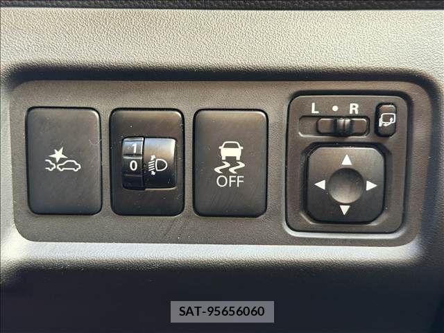 Mitsubishi MIRAGE 2019-06 6752441-3