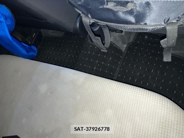 Mitsubishi MIRAGE 2013-07 7392917-9