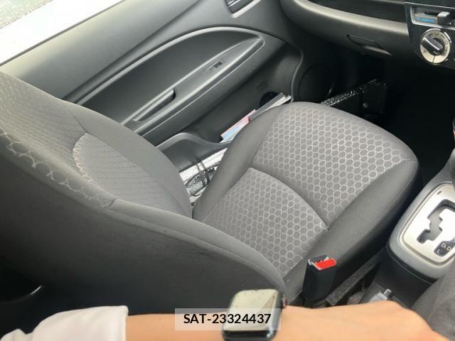 Mitsubishi MIRAGE 2014-01 7877917-16