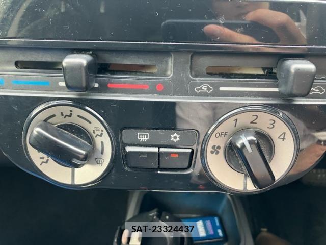 Mitsubishi MIRAGE 2014-01 7877917-22