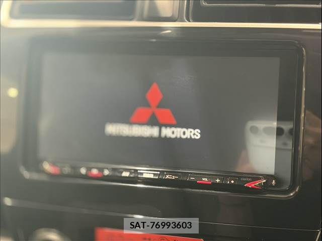 Mitsubishi MIRAGE 2018-01 8036865-3