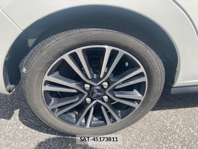 Mitsubishi MIRAGE 2016-11 8074674-10