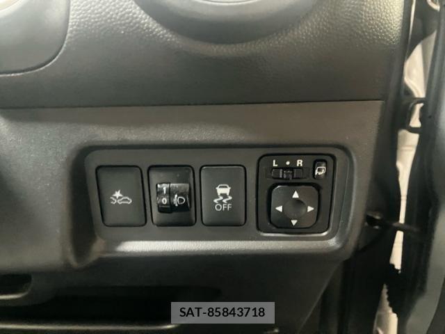 Mitsubishi MIRAGE 2016-03 8315549-9