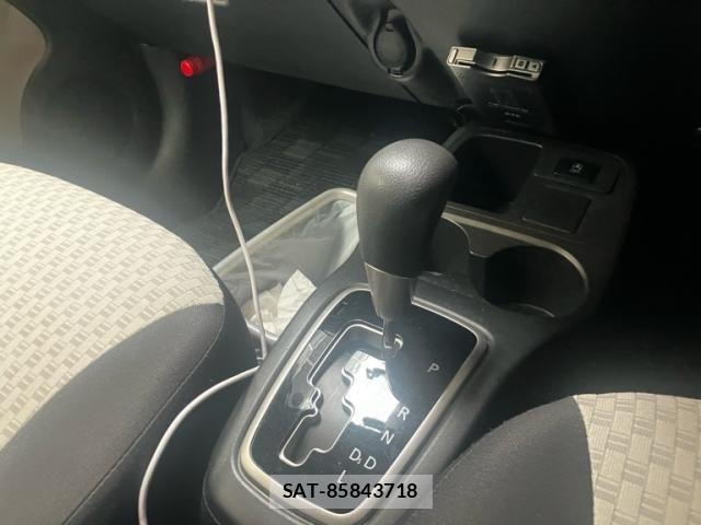 Mitsubishi MIRAGE 2016-03 8315549-11