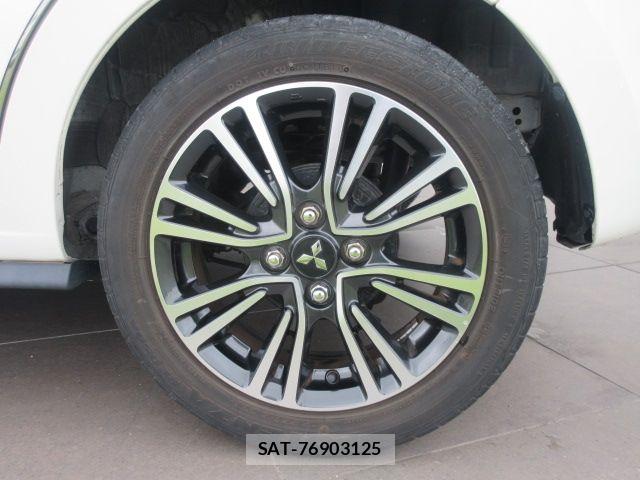 Mitsubishi MIRAGE 2019-01 8413701-7