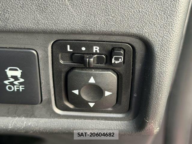 Mitsubishi MIRAGE 2017-01 8562748-14