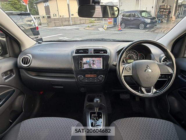 Mitsubishi MIRAGE 2017-01 8562748-6